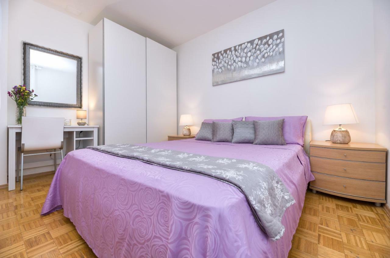 Apartment Kristina, Comfortable And Close To The Center Split Exterior foto