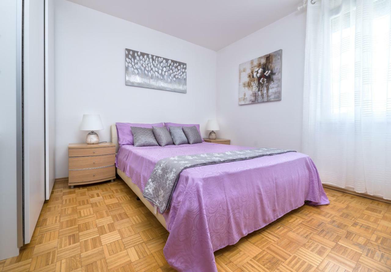 Apartment Kristina, Comfortable And Close To The Center Split Exterior foto